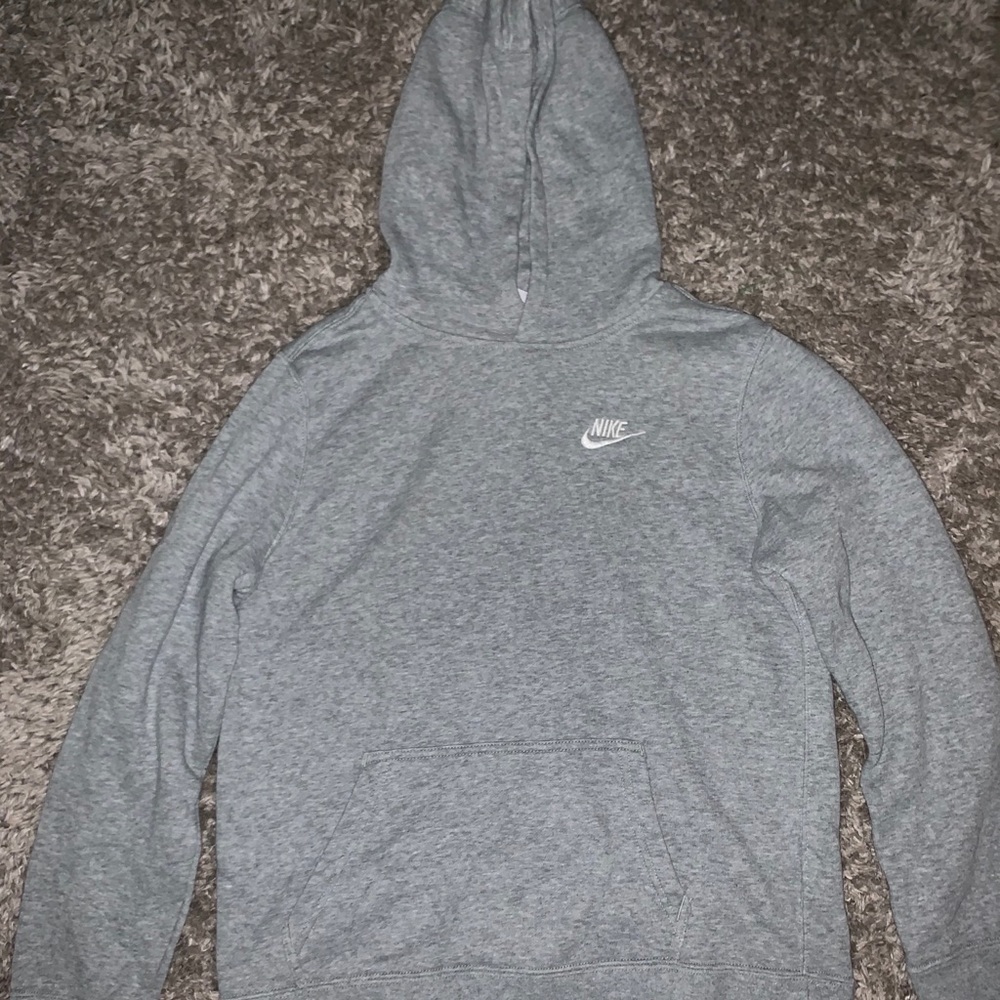 Grey nike sweatshirt